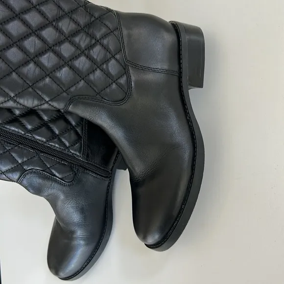 Vince Camuto Faya Black Quilted Leather Riding Knee High Boots Like New 6