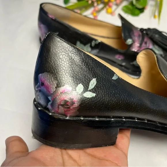 Vince Camuto Womens geralin floral loafers leather with tassels