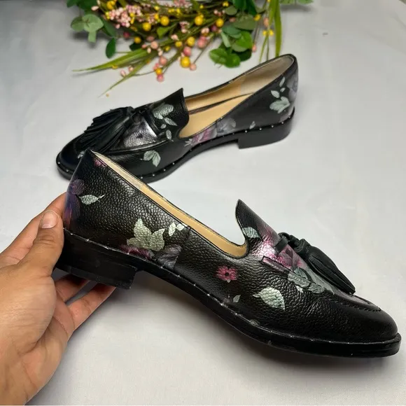 Vince Camuto Womens geralin floral loafers leather with tassels