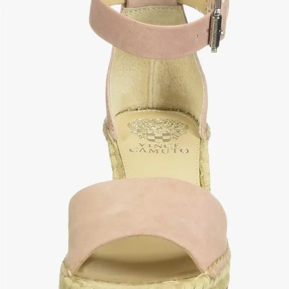 VINCE CAMUTO  Women's Pink Suede Wedges Size 8M! Originally $110! LIKE NEW!