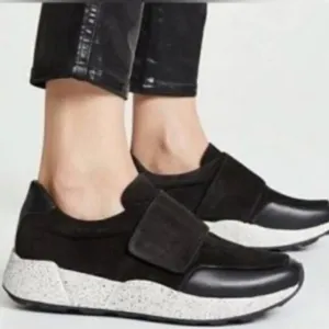 Vince Gage Black Suede Casual Streetwear Sneakers, VGUC, Size 8, MSRP $250