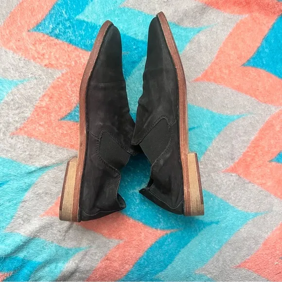 Vince Mia Slip-On Loafers- Black Nubuck Leather- Slouchy- Size 8