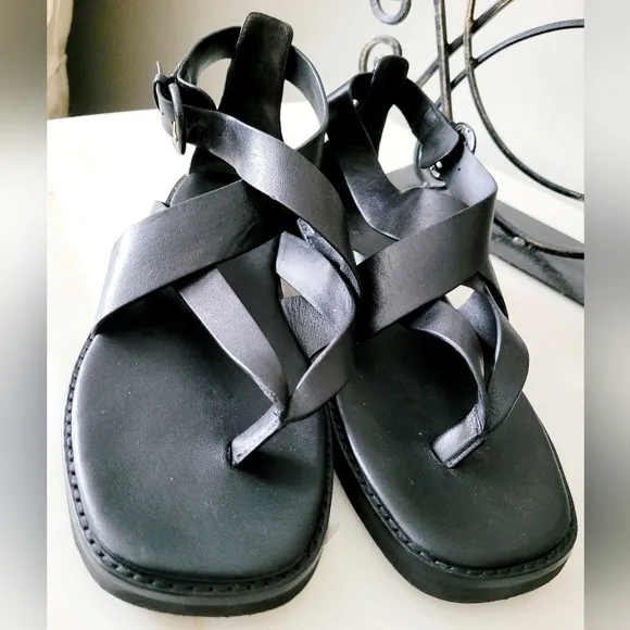 Vince Morris Women's Black Soft Leather Strappy Sandals US 9