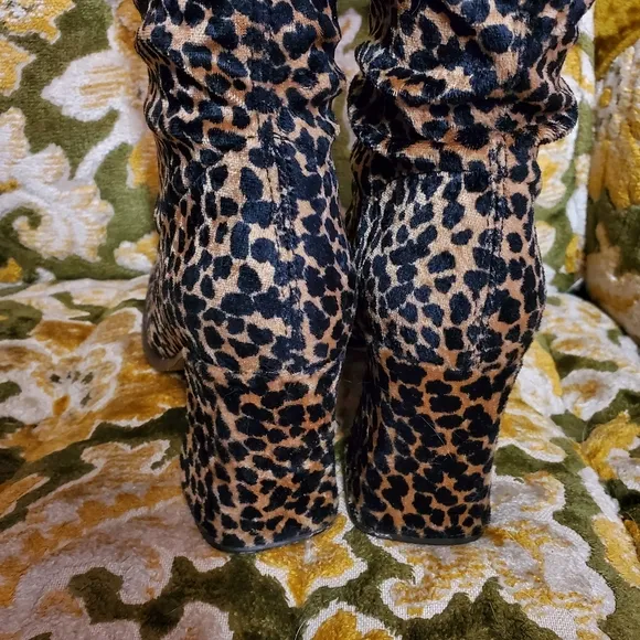 Vintage 90s Leopard Cheetah Stretch Boot Square toe