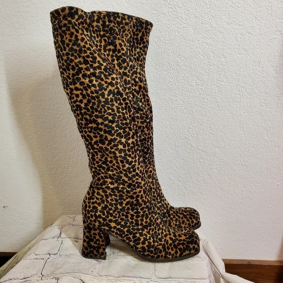 Vintage 90s Leopard Cheetah Stretch Boot Square toe