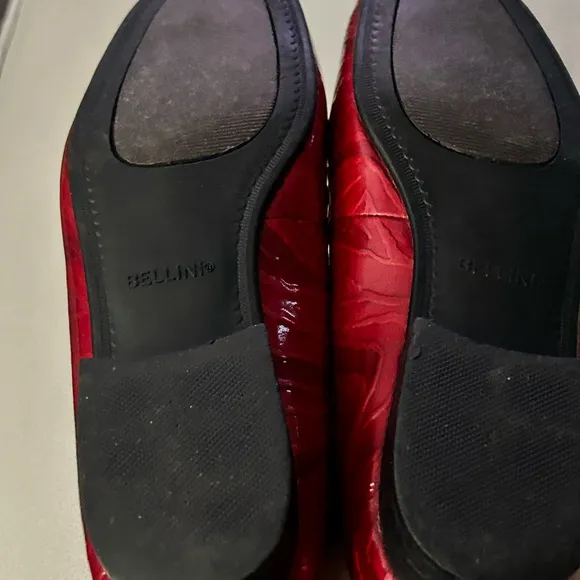 Vintage Bellini Beautiful Swirled Red Patent Leather Anaconda Loafers Size 8
