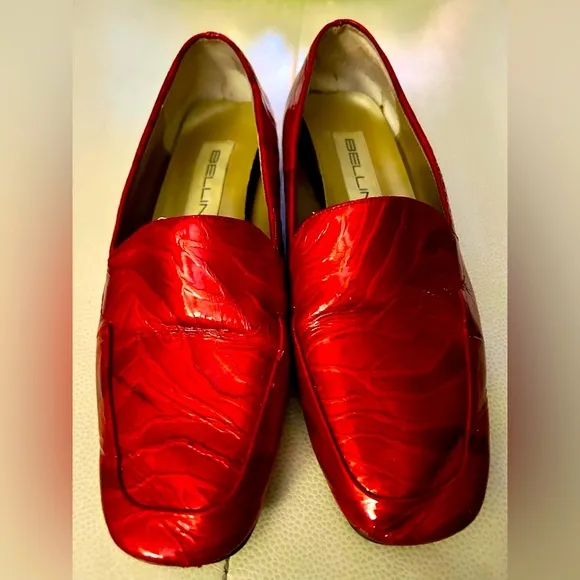Vintage Bellini Beautiful Swirled Red Patent Leather Anaconda Loafers Size 8