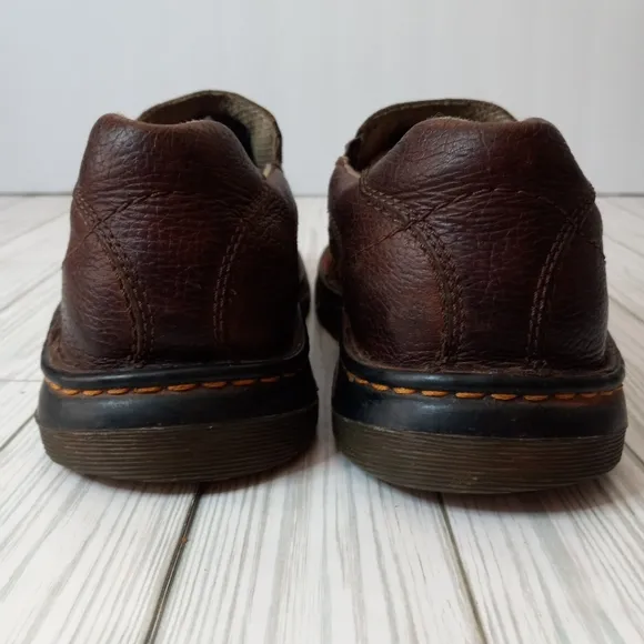 Vintage Dr. Martens Y2K Leather Casual Slip-On Loafer Boots