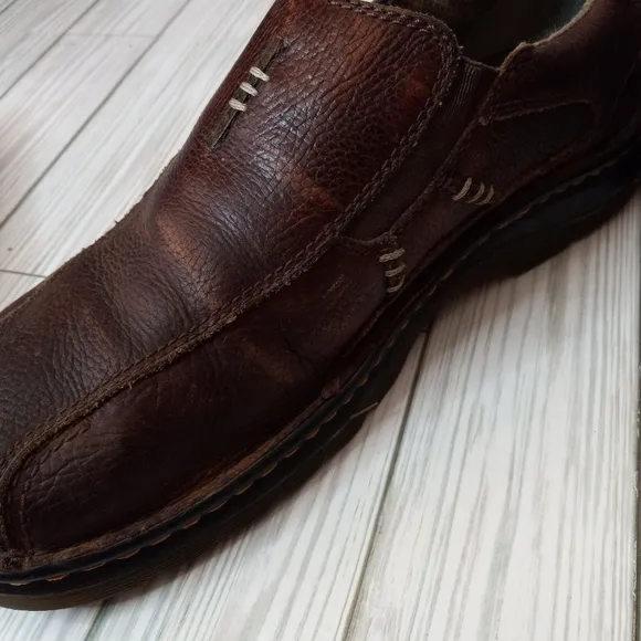 Vintage Dr. Martens Y2K Leather Casual Slip-On Loafer Boots