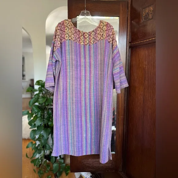 Vintage Gender Neutral Tunic-Style Dress. Size M/L