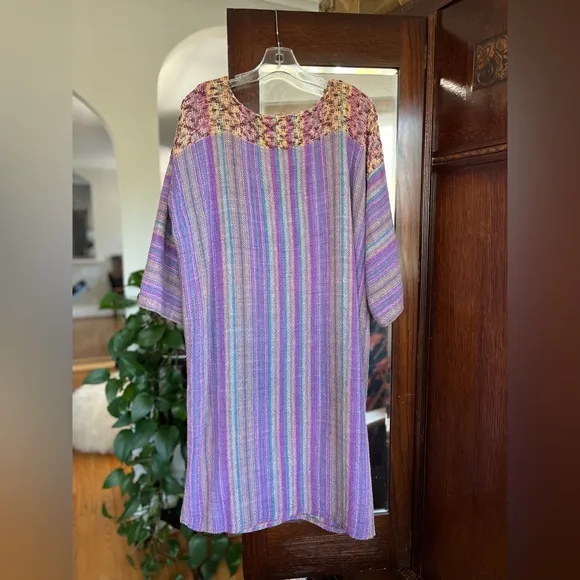 Vintage Gender Neutral Tunic-Style Dress. Size M/L