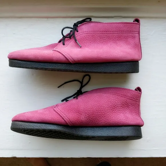 Vintage Magenta Pink Suede Leather Wedge Desert Booties Boots 6