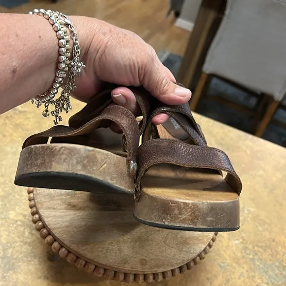 Vintage Y2K Candies Wood Platform Brown Leather Sandals