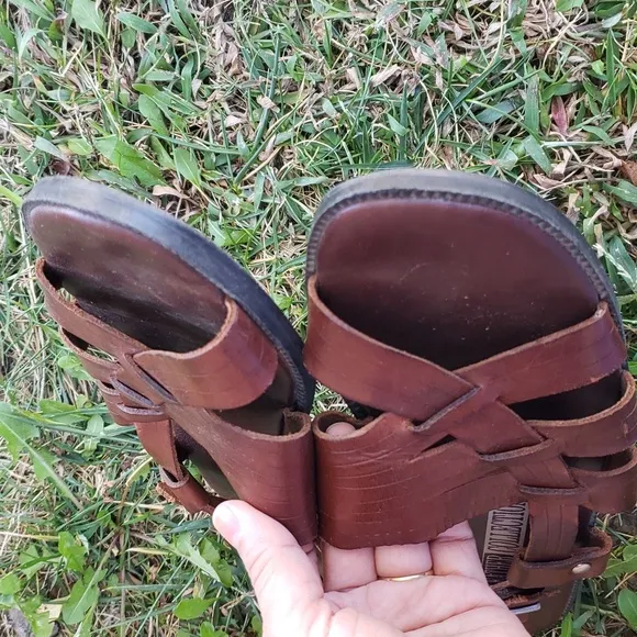 Vintage Y2K The Leather Collection Womens Brown Leather Fisherman Sandals Size 8