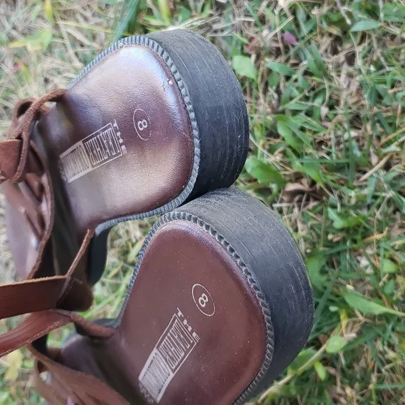 Vintage Y2K The Leather Collection Womens Brown Leather Fisherman Sandals Size 8