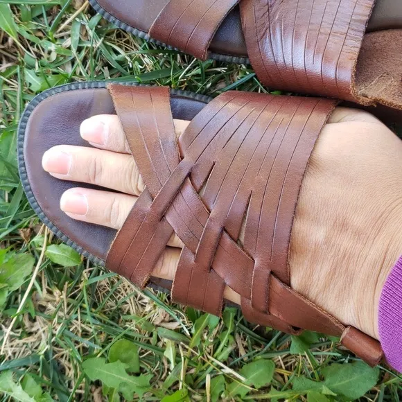 Vintage Y2K The Leather Collection Womens Brown Leather Fisherman Sandals Size 8