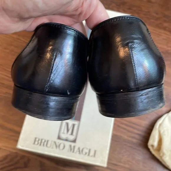 Vintage Bruno Magli Manzo black slip on loafers