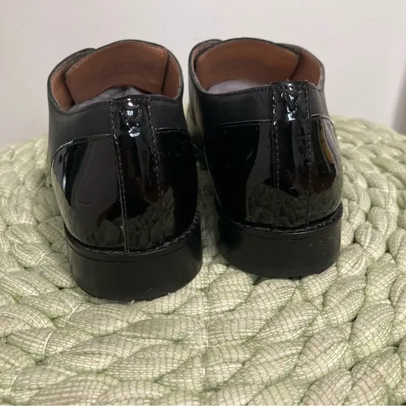 Vionic Black Jayla Leather Patent Leather Slip On Oxford Loafers