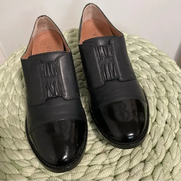 Vionic Black Jayla Leather Patent Leather Slip On Oxford Loafers