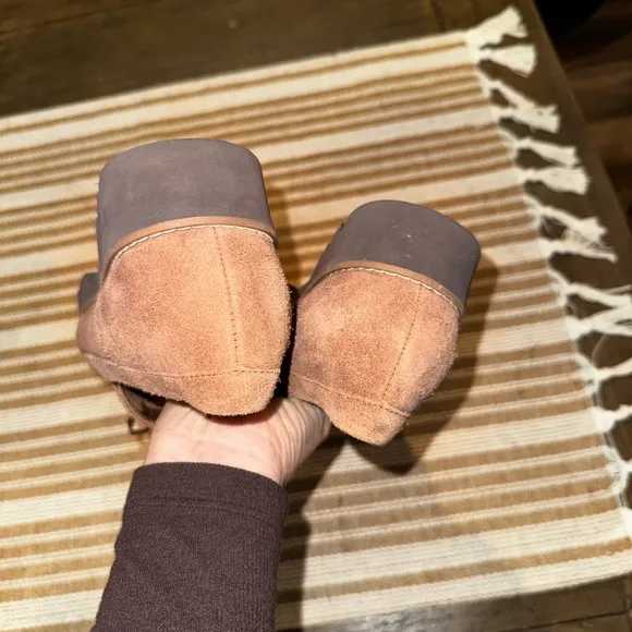 VIONIC Finley Brown Suede Orthopedic Slip On Chunky Loafers Women’s Size 9