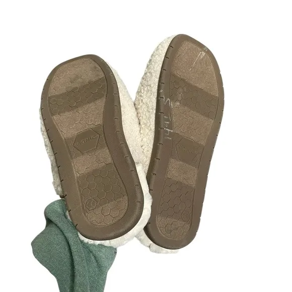 Vionic White Sherpa Slip On Loafers 7