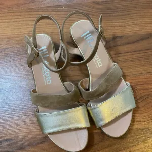 VISCATA BARCELONA Made in Spain tan and gold tone Strappy sandals jute detail