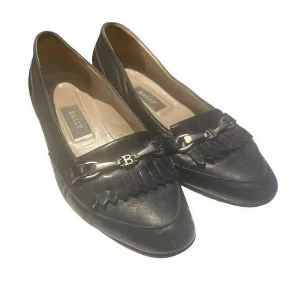 VTG BALLY &quot;EBENE&quot; BLACK/BLACK Leather Slip-On Fringe Loafer Women's 6.5 M logo