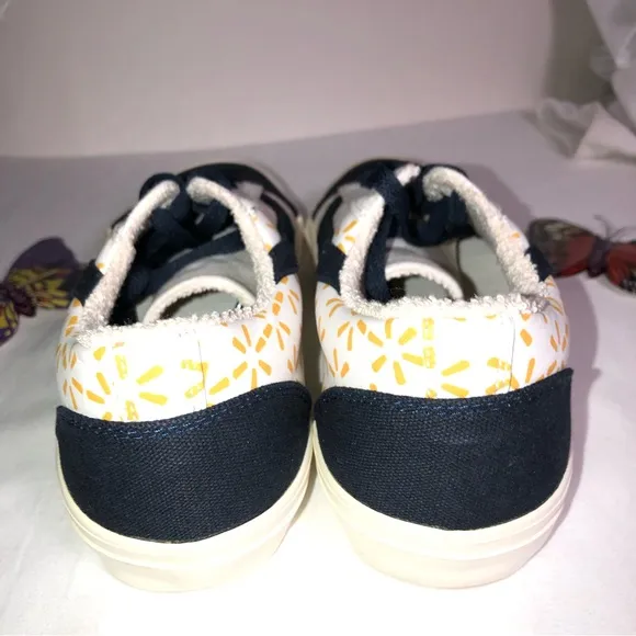 Walmart Yellow Logo Sneakers, Size EU 41, 7.5 Men, Rare, EUC, pet/smoke free