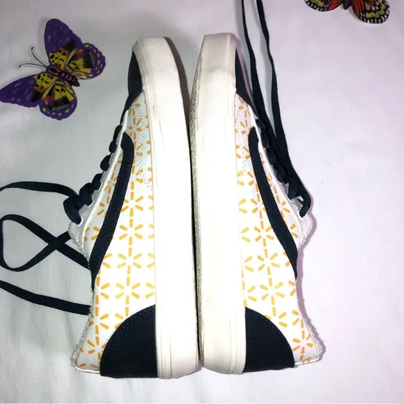 Walmart Yellow Logo Sneakers, Size EU 41, 7.5 Men, Rare, EUC, pet/smoke free