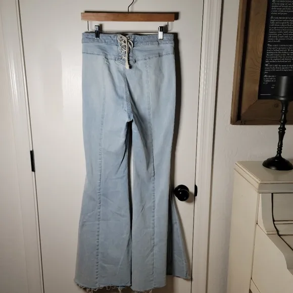 We The Free Free People Crvy High Rise Lace-Up Back Flare Jeans | Size 29