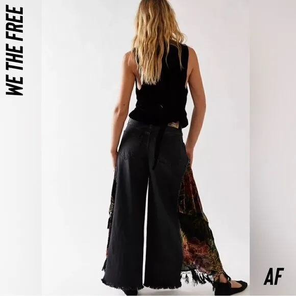 WE THE FREE JUST FRILLS LOW RISE WIDE LEG JEANS NWT