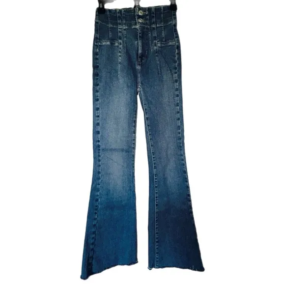 We The Free - Stretch Bell Bottom Jeans - Size 25