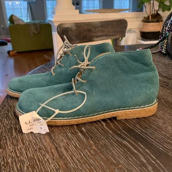 White Mountain Teal Desert Boots sz 9 New