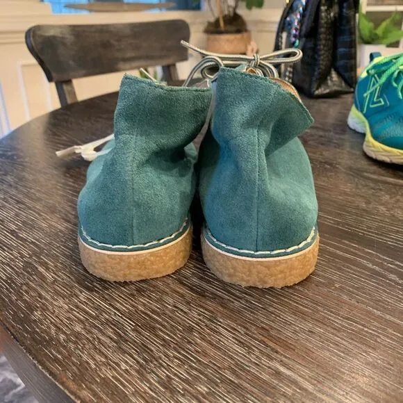 White Mountain Teal Desert Boots sz 9 New