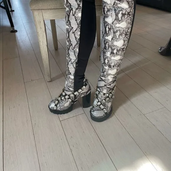 WILD DIVA SNAKESKIN MOTIF BOOTS.  NEW