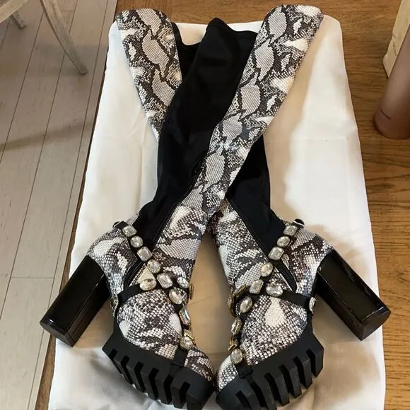 WILD DIVA SNAKESKIN MOTIF BOOTS.  NEW