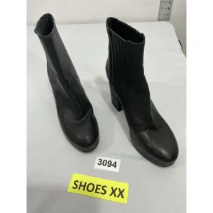Womans Eileen Fisher Vero Cuoio 9.5 Black Pull On Elastic Heel Ankle Boots