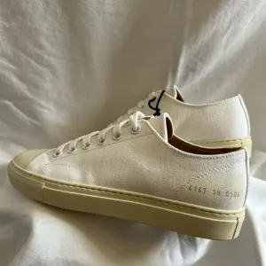 Women by Common Projects Tournament Canvas Low