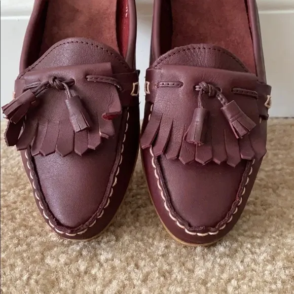 Women’s Bass leather upper tassel loafers 9M EUC