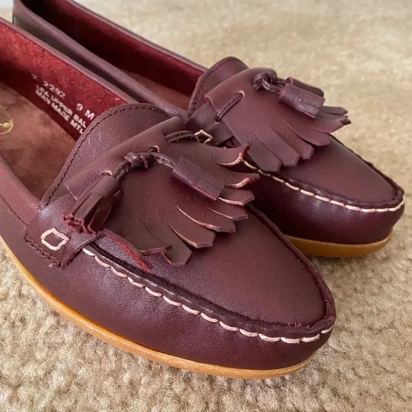Women’s Bass leather upper tassel loafers 9M EUC