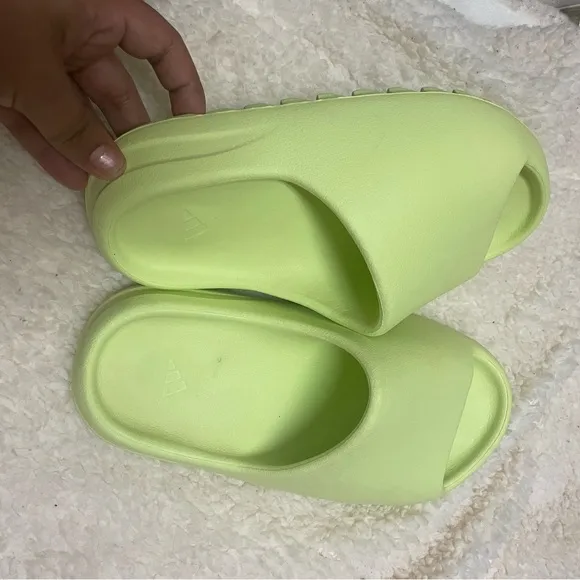 Women's Lime Slide Sandals