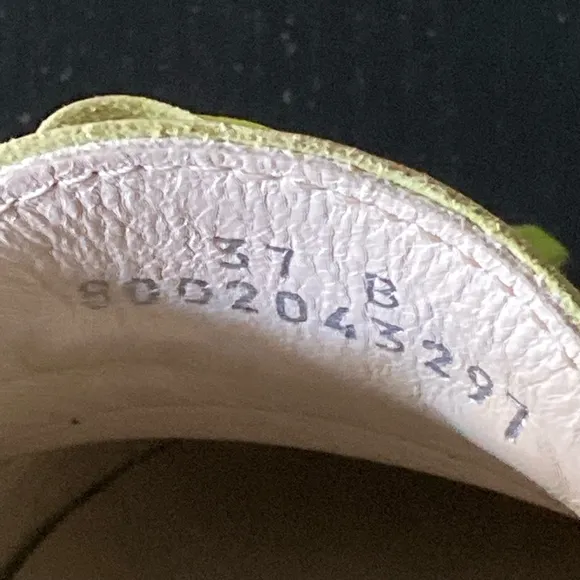 Women's Ralph Lauren Loafers Green Leather size 37