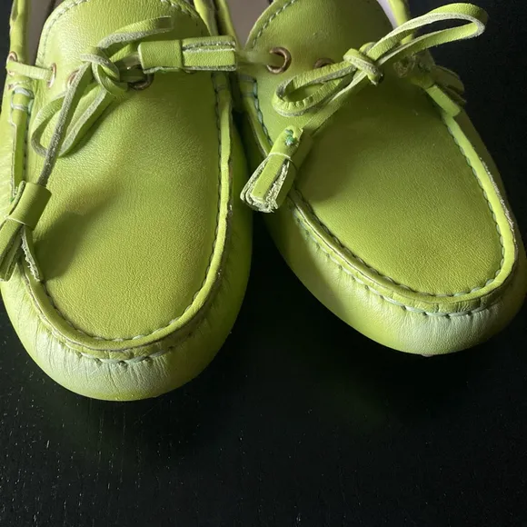 Women's Ralph Lauren Loafers Green Leather size 37