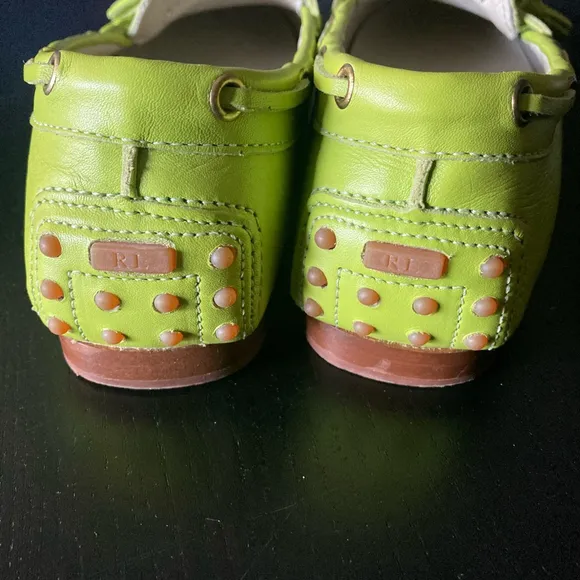 Women's Ralph Lauren Loafers Green Leather size 37