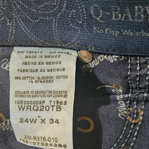 Women's Wrangler Q-Baby No Gap  Jeans 24W X 34L