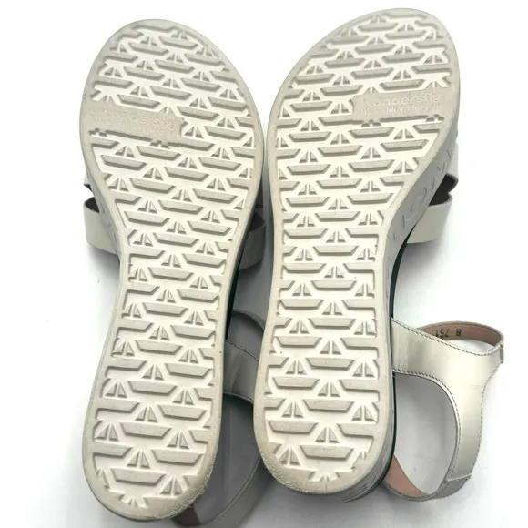 WONDERS Sandals Women's 10 Platform Wedge Black White Leather Memory Gel B-7511
