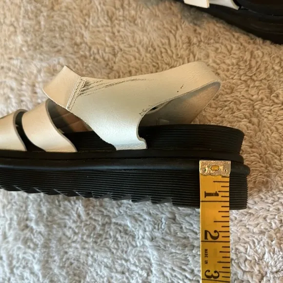 Y2K Report Women's 9.5 Chunky Platform Strappy Sandals White Black Iconic Trendy