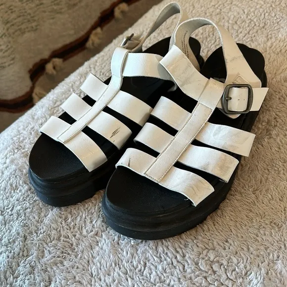 Y2K Report Women's 9.5 Chunky Platform Strappy Sandals White Black Iconic Trendy