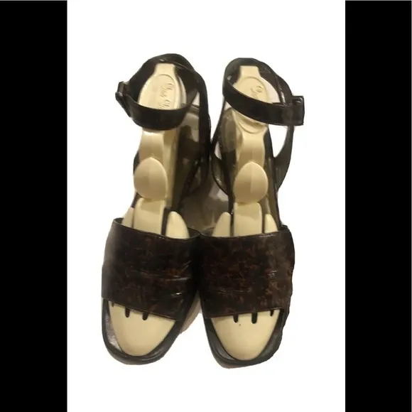 YVES SAINT LAURENT Leopard Print Ankle Strap Sandals Size 5.5