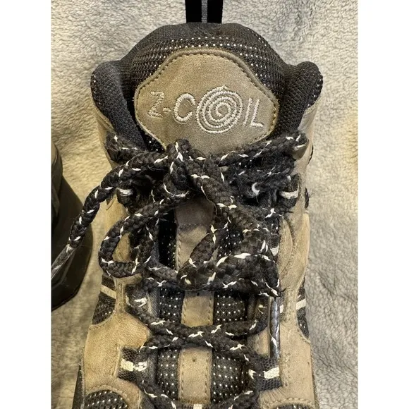 Z-Coil Hiking Boots High Desert Mens W9 Gray Black Enclosed Coil Pain Relief